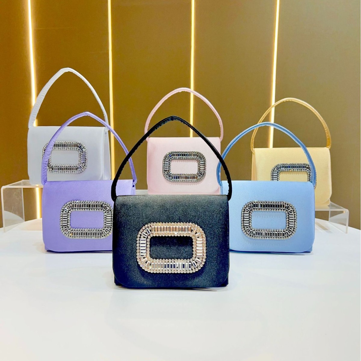 Mini Purse Chain - 高級ミニスクエアハンドバッグレディースダイヤモンドスタッズイブニングバッグエレガントショルダーチェーンウェディングパーティー財布スタイリッシュなレディーストート