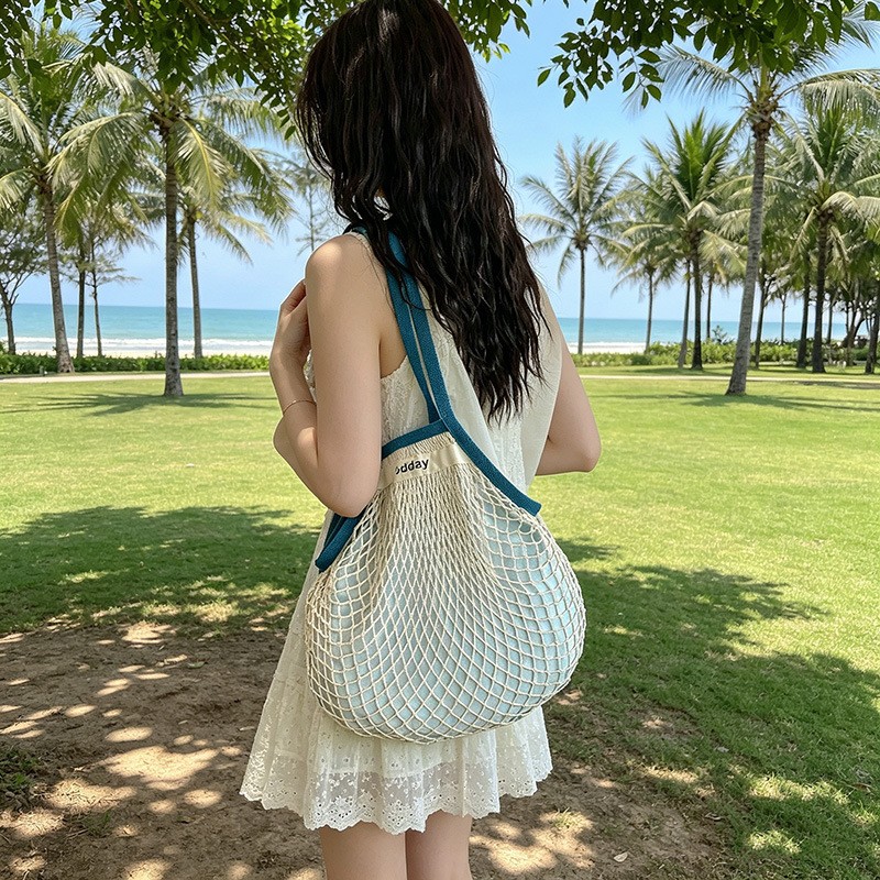 夏のビーチ軽量中空ショルダーバッグ大容量休暇旅行ハンドバッグ - Crochet Market Bag のレビューと価格