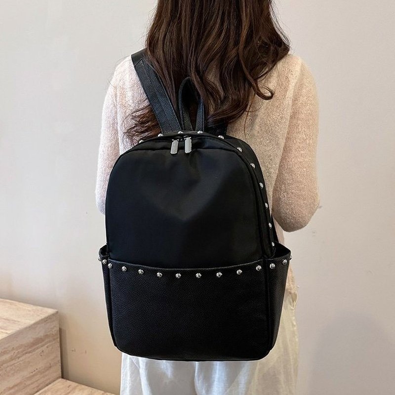 最新のトレンド韓国スタイルの女性用ブラックバックパック、スタ - Women'S Bags For Work のレビューと価格