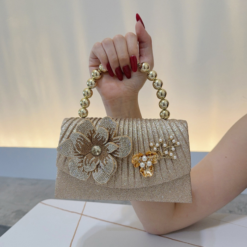 金色の輝くダイヤモンドフラワーディナーバッグ、メタルビーズハ - Women Bags Golden のレビューと価格