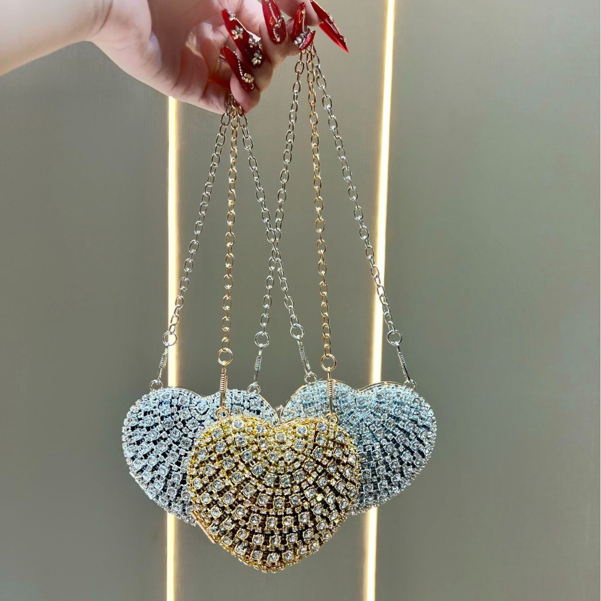 高級ラインストーンクリスタルクラッチ財布ハート形ミニハンドバ - Mini Purse Chain のレビューと価格